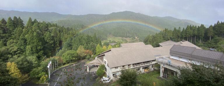 花背山の家